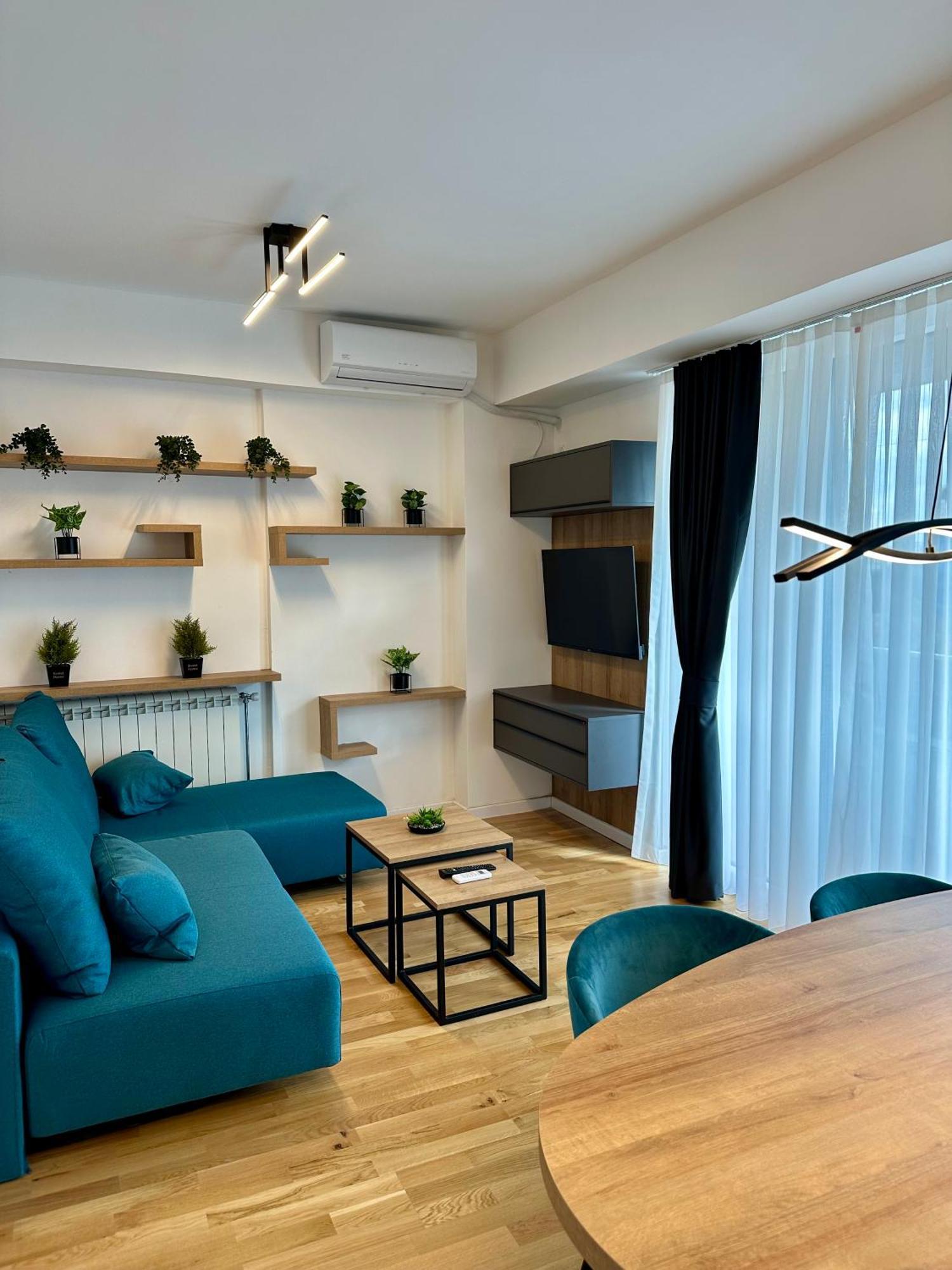 Downtown Riverside Apartments Skopje Ngoại thất bức ảnh