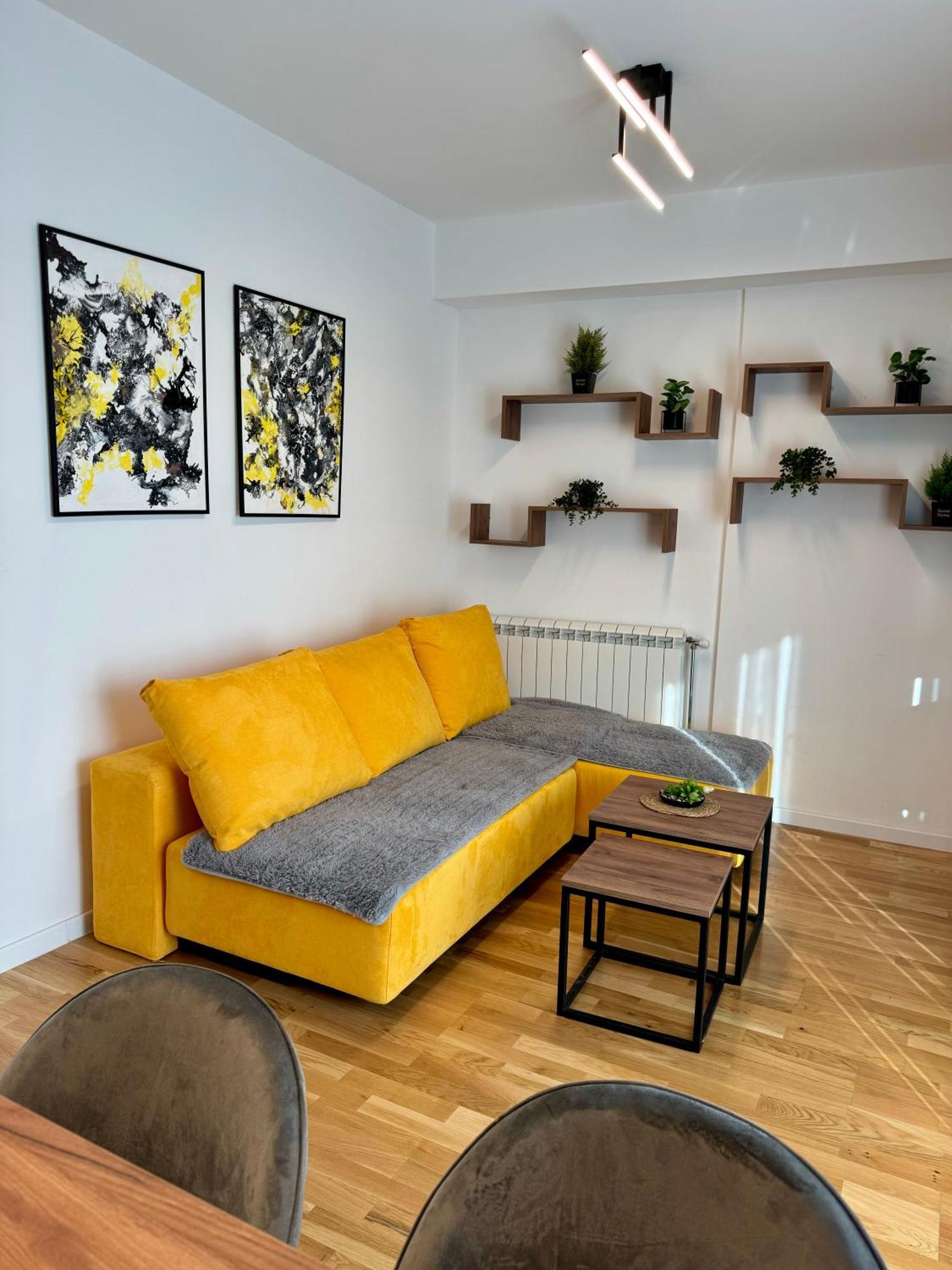 Downtown Riverside Apartments Skopje Ngoại thất bức ảnh